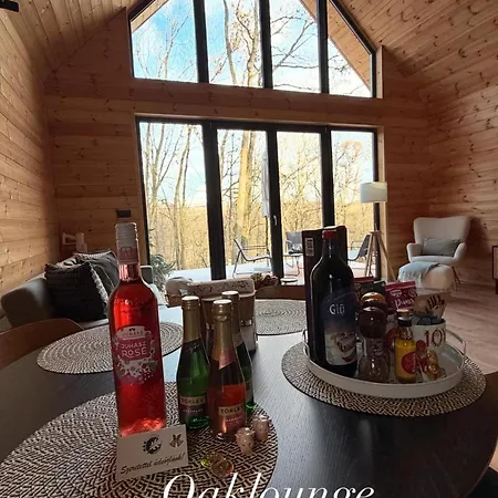 فيلة Oaklounge